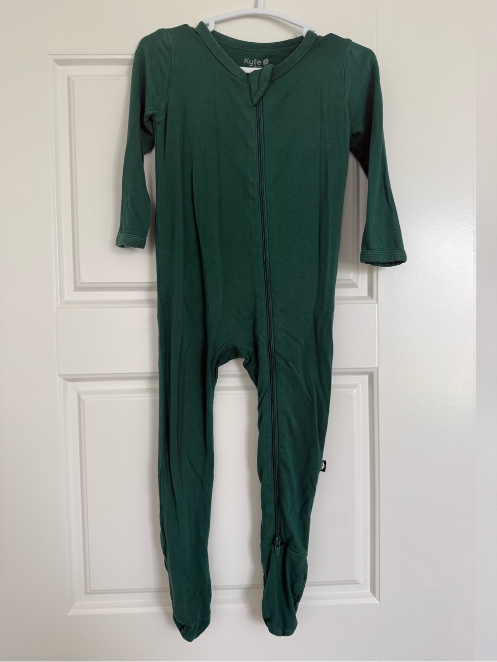 Kyte BABY Deep Green Footed Zip One-Piece Pajamas